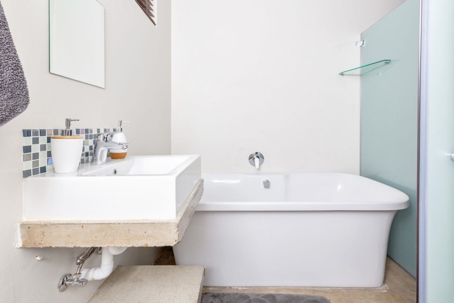 2 Bedroom Property for Sale in Knysna Central Western Cape